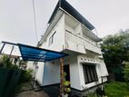 (ARN517) 08 P Land 02 Story House sale in 200M By Galle Rd Mount Lavinia