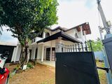 (ARN632) 02 Story House & 15 P sale At Alhena Road Maharagama