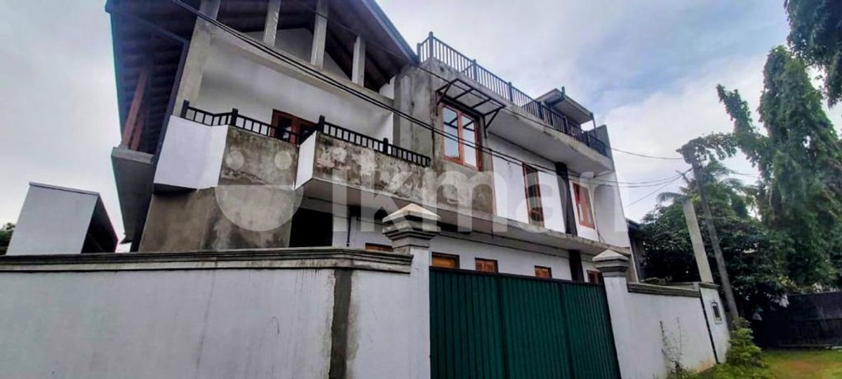 (AS 100) Luxury house for sale in Jambugasmulla Road Nugegoda ikman