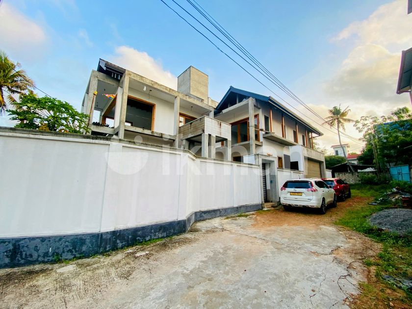 (ASP129) Luxury House for Sale in Jambugasmulla Road Nugegoda ikman