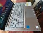 Asus VivoBook 15