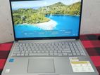 Asus Vivobook Laptop
