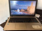 Asus Vivobook Laptop