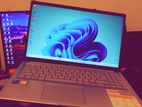 Asus Vivbook X1504VA