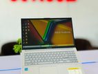 Asus Vivobook Laptop