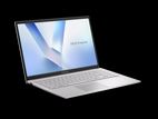 Asus VivoBook X1504VA Intel Core 7 150U 14th Gen 8GB DDR5 RAM 512GB NVME