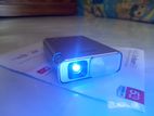 ASUS ZenBeam E1 Pocket LED Projector