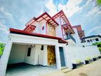 Athurgiriya 2 Storied House Sale