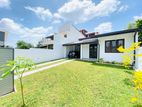 Athurugiriya 3BR Modern Home for sale