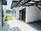 Athurugiriya - Brand New House for sale