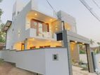 Athurugiriya Brand New Super Luxury House Available For sale