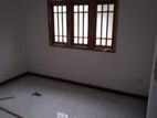 Athurugiriya - Upstairs House for rent