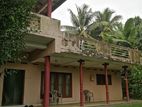 අති උසස් පරිසරයක දෙමහල් නිවස විකිනීමට
