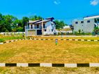 අතුරුගිරිය අධිවේගී මාර්ග පිවිසුමට 100M 8.p බිම් කොටස් විකිණීමට D29
