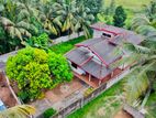 අතුරුගිරිය කඩුවෙල ප්රධාන මාර්ගය පෙනෙන දුරින් නිවසක් විකිනීමට /RU 15518