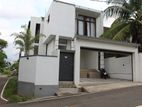 House For Sale In Athurugiriya