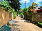 අතුරුගිරියෙන් වටිනා නේවාසික ඉඩමක් විකිණීමට KK 13819