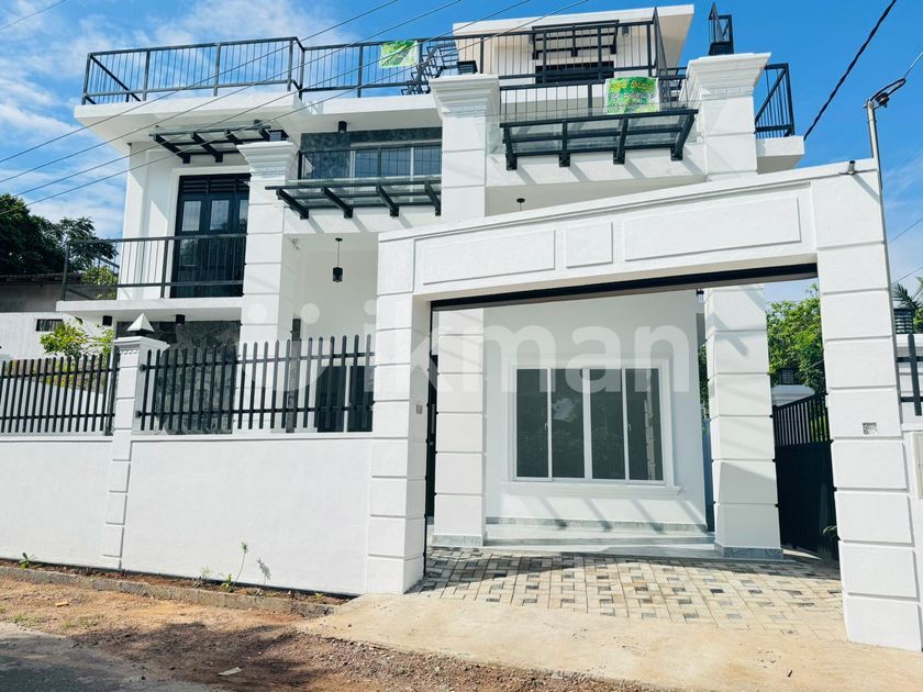 (B/N) Three-Story House For Sale In Ragama (Ref: H2081) | Ikman