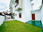 B/New 2-Storied House for Sale in Maharagama