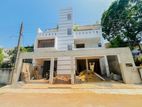 B/New Super Luxury Ultra Modern House With Pool For Sale In Battaramulla