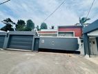 B32 House for sale in gampaha yakkala