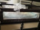 baby crib / bed
