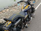 Bajaj Avenger Street 2022