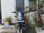 Bajaj CT100 2012