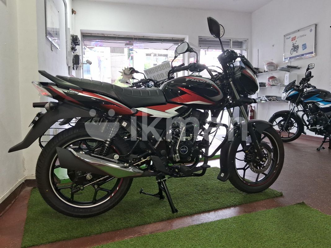 Bajaj discover deals 125 bs6 2021