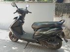 Bajaj Kristal 2010