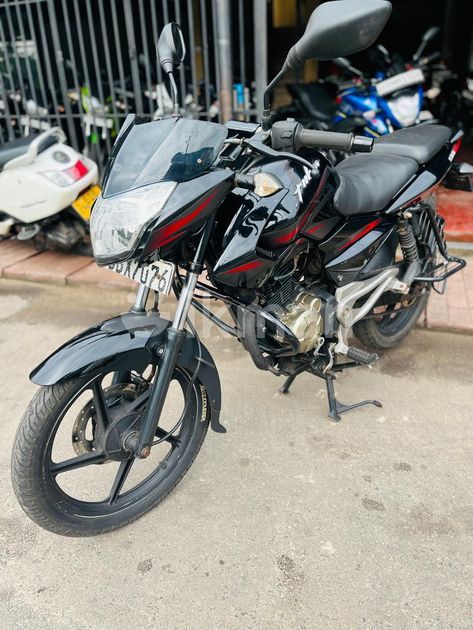 Bajaj Pulsar 135 2014 for Sale in Piliyandala ikman