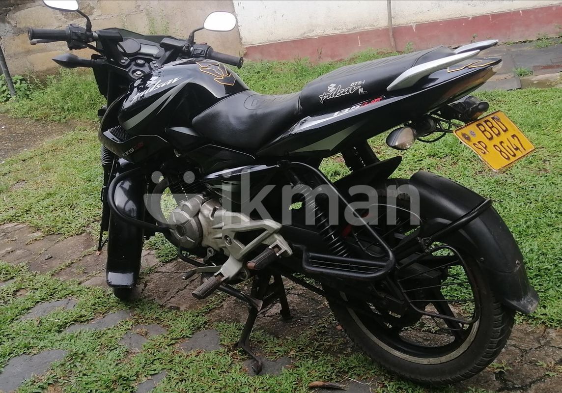Bajaj Pulsar 135 2014 for Sale in Karapitiya ikman