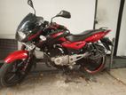 Bajaj Pulsar 150 2015