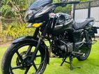 Bajaj Pulsar 150 . 2017