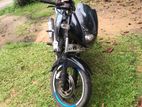 Bajaj Pulsar 180 2011