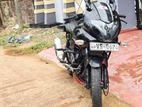 Bajaj Pulsar 220F 2010