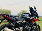 Bajaj Pulsar 220F 2010