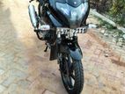 Bajaj Pulsar 220F 2010