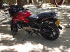 Bajaj Pulsar 220F 2011