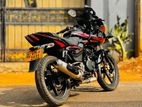 Bajaj Pulsar 220F 2011