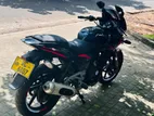 Bajaj Pulsar 220F 2011