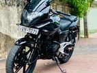 Bajaj Pulsar 220F 2010