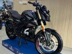 Bajaj Pulsar N160 premium 2025
