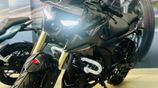 Bajaj Pulsar N160 premium 2026