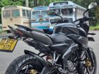 Bajaj Pulsar NS200 2017 BS4