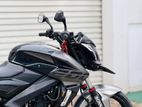 Bajaj Pulsar NS200 2017