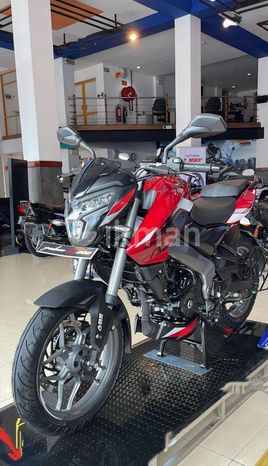 Bajaj Pulsar NS200 2025