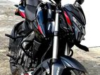Bajaj Pulsar NS200 Black 2025