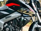 Bajaj Pulsar NS200 2025