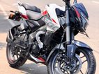 Bajaj Pulsar NS200 White -Brand New Efi 2026